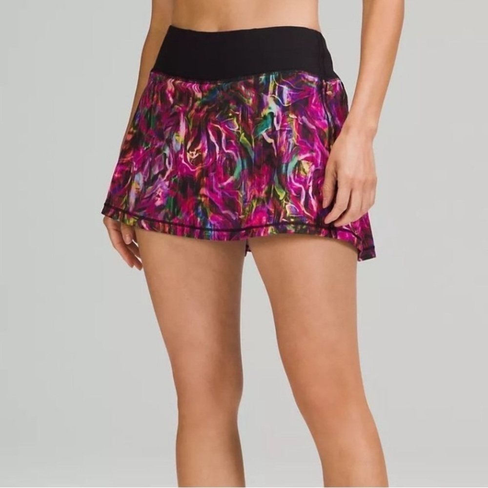 Lululemon Pace Rival Mid-Rise Skirt
Size - 8 - Picture 3 of 6